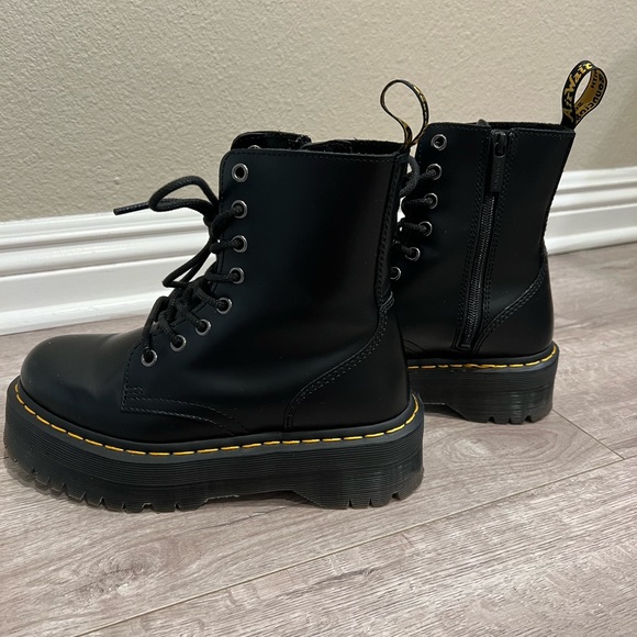 Dr Martens Jaden Smooth Leather Platform Boots - Picture 3 of 8